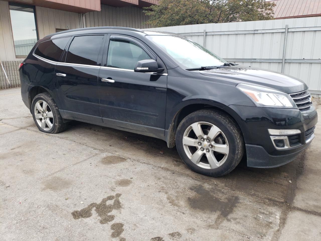 2017 Chevrolet Traverse - Image 4