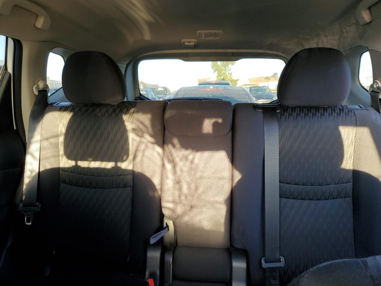 2019 Nissan Rogue - Image 10