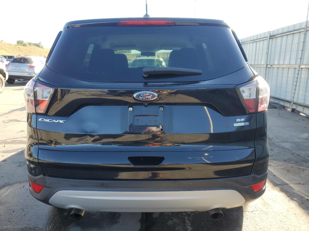 1FMCU9GD2HUD25828 2017 Ford Escape Se