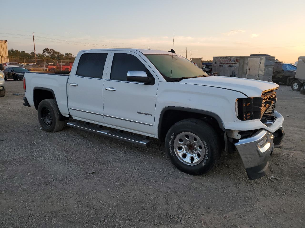 2018 GMC Sierra - Image 4