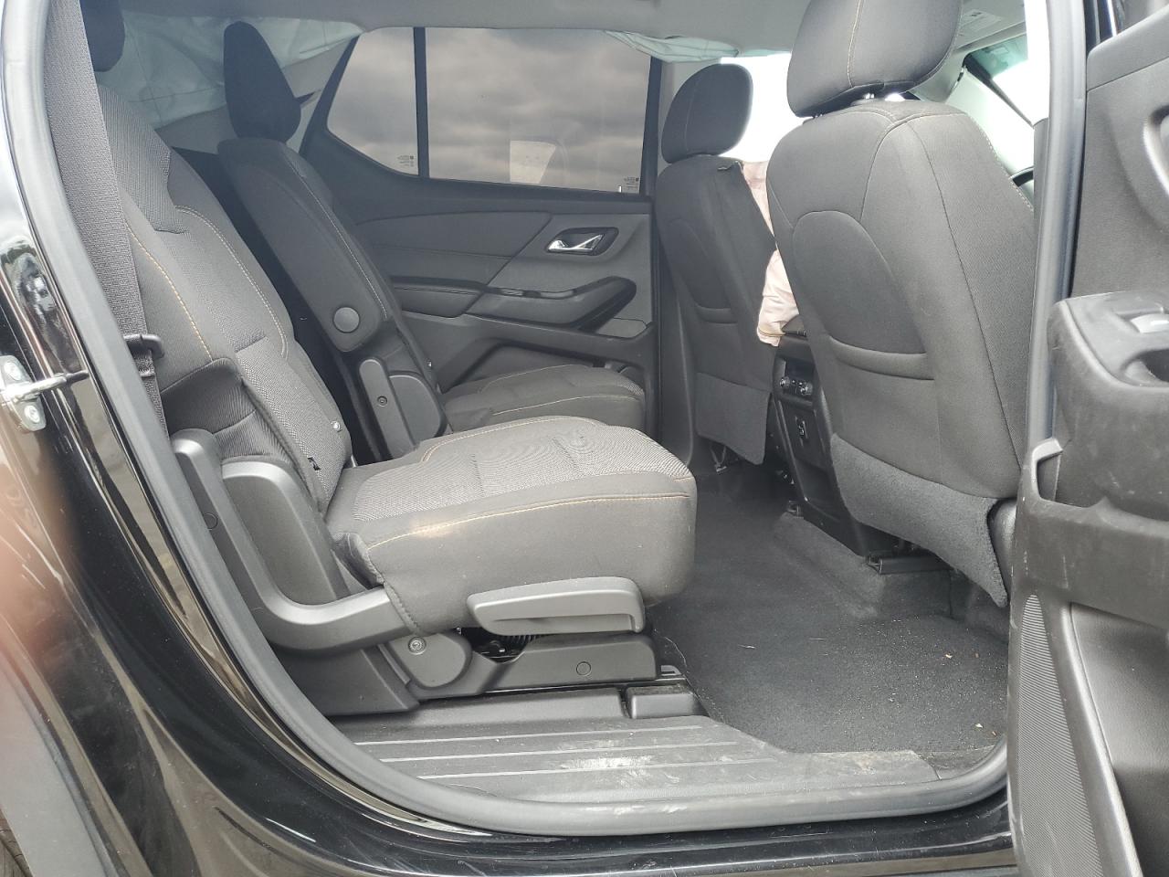 2018 Chevrolet Traverse Lt VIN: 1GNERGKW0JJ205049 Lot: 71368384