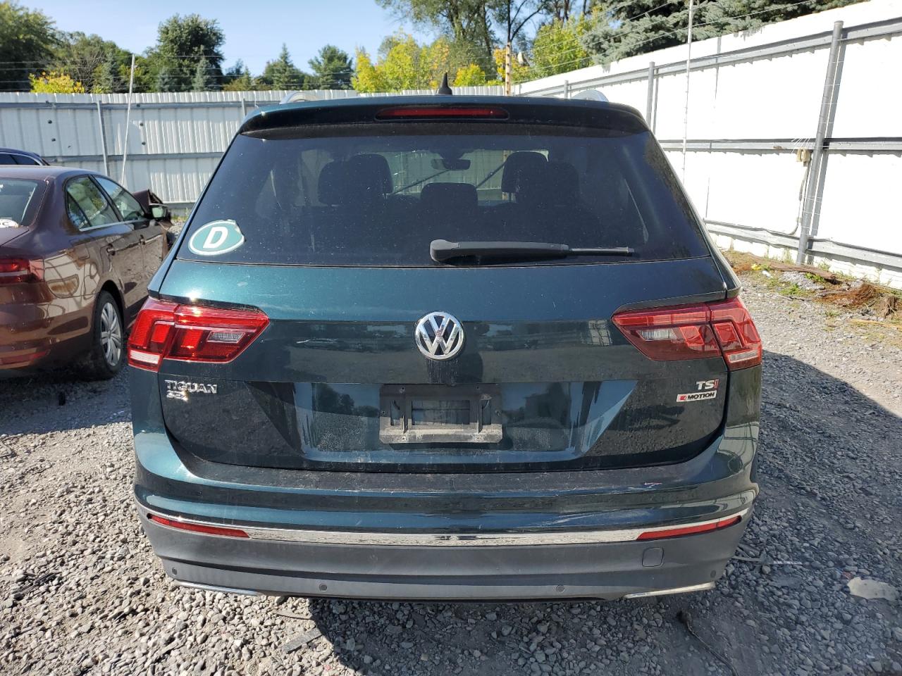 2018 Volkswagen Tiguan Sel Premium VIN: 3VV4B7AX9JM193894 Lot: 71163504