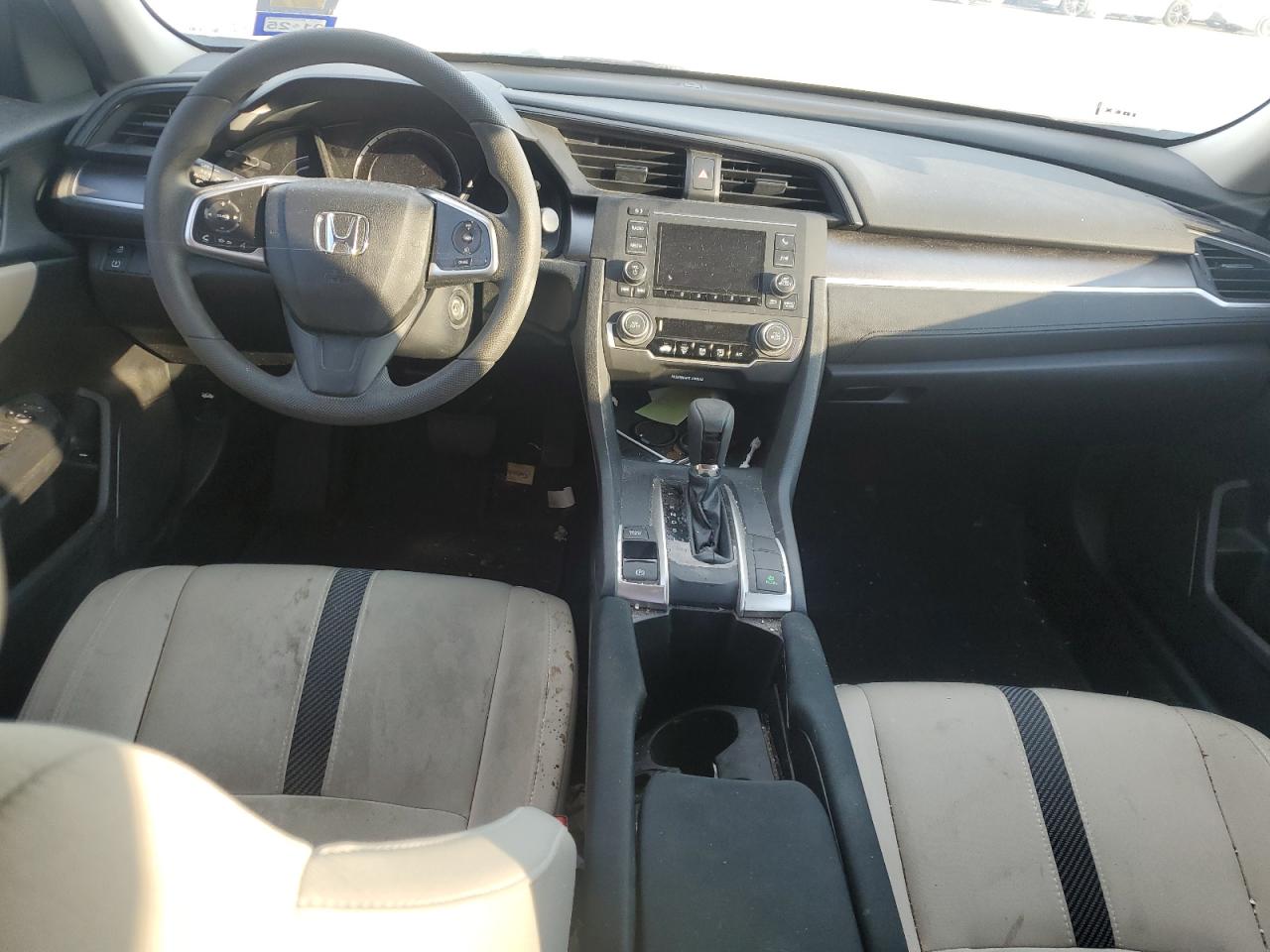 19XFC2F54GE015988 2016 Honda Civic Lx