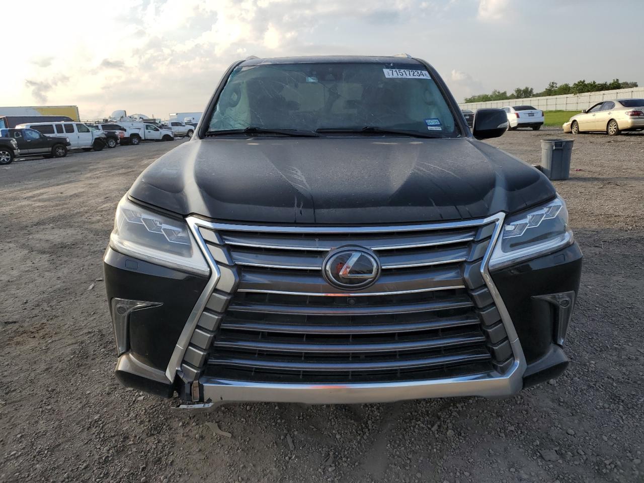 VIN JTJHY7AX3H4234537 2017 LEXUS LX570 no.5