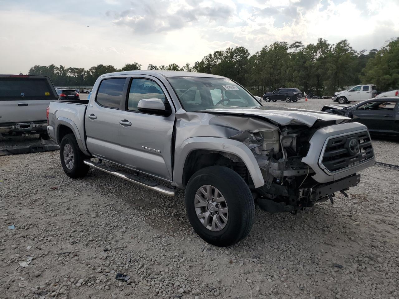 2018 Toyota Tacoma - Image 4