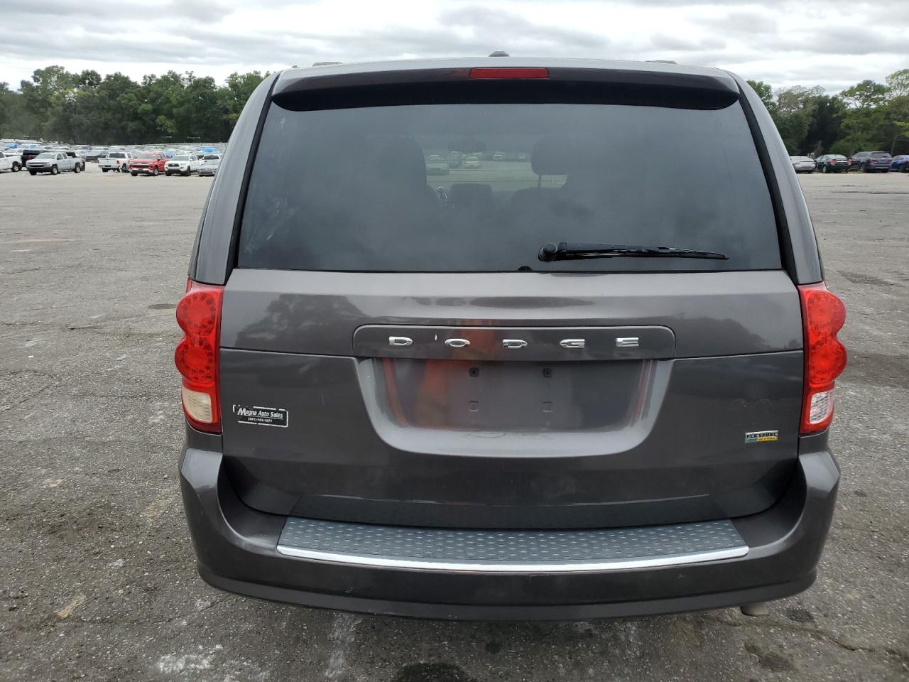 2C4RDGCGXHR561871 2017 Dodge Grand Caravan Sxt