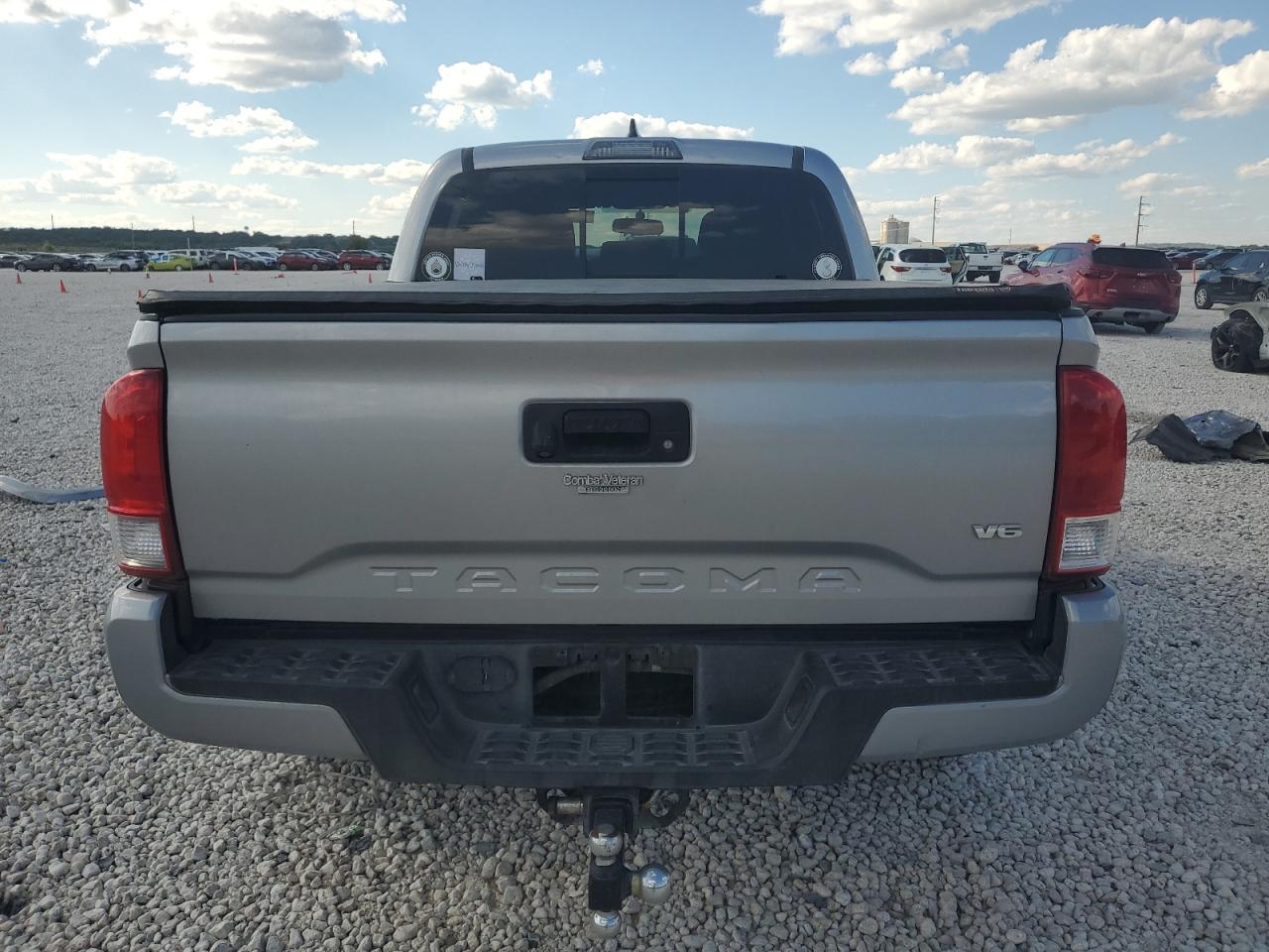 5TFAZ5CN4HX040860 2017 Toyota Tacoma Double Cab