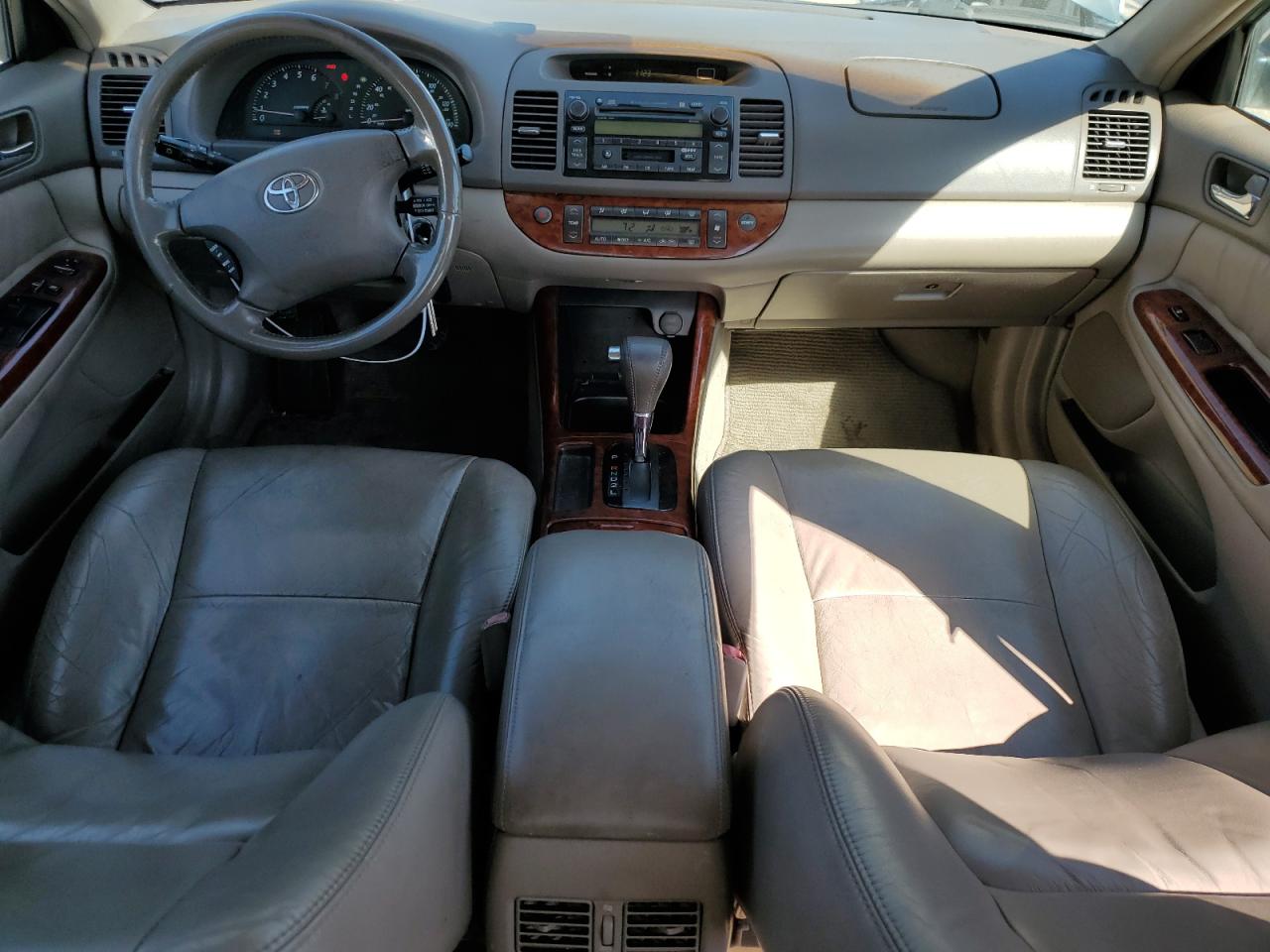 2004 Toyota Camry Le VIN: 4T1BE30K04U335007 Lot: 71089794