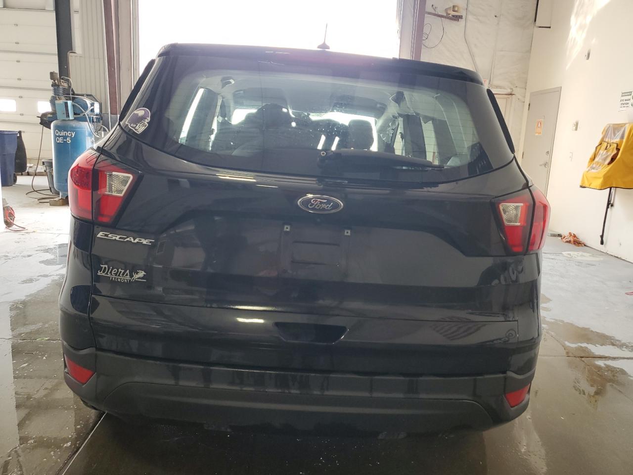 1FMCU0F70KUB02749 2019 Ford Escape S