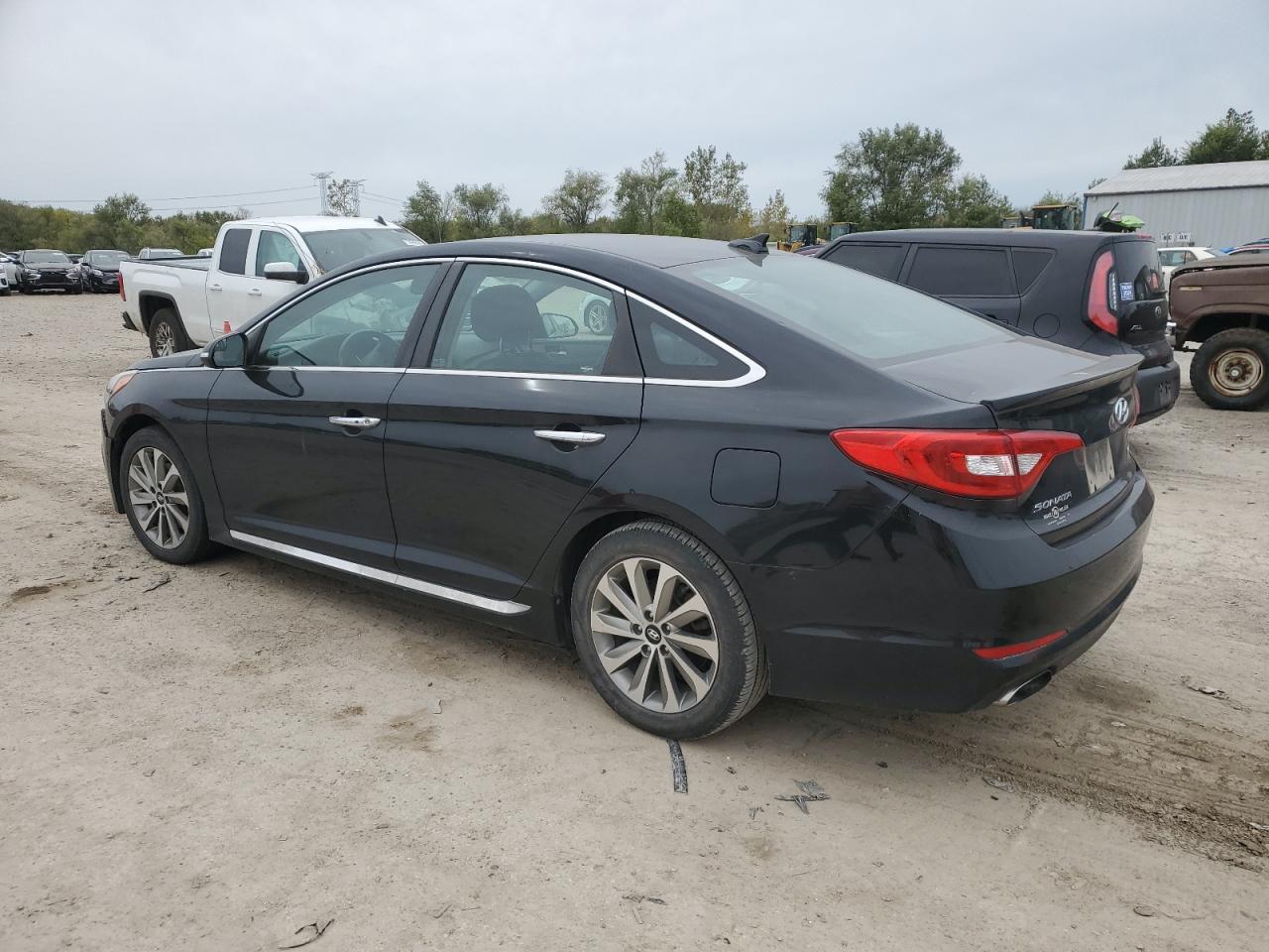 5NPE34AF6HH446353 2017 HYUNDAI SONATA - Image 2