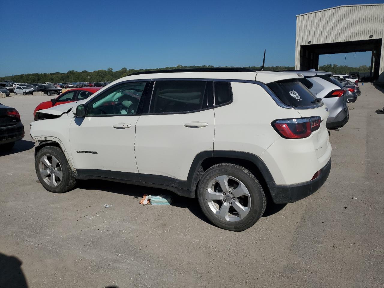 2018 Jeep Compass - Image 2