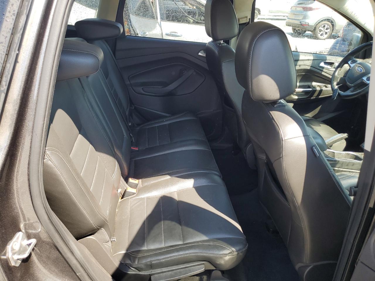2015 Ford Escape - Image 11