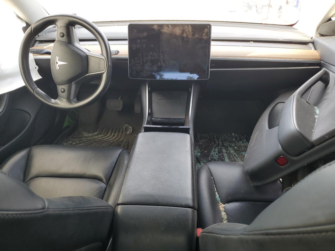 5YJ3E1EB9KF387697 2019 Tesla Model 3