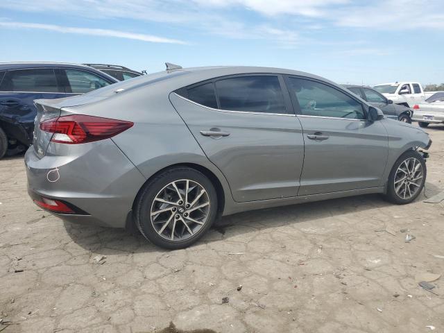  HYUNDAI ELANTRA 2019 Сірий