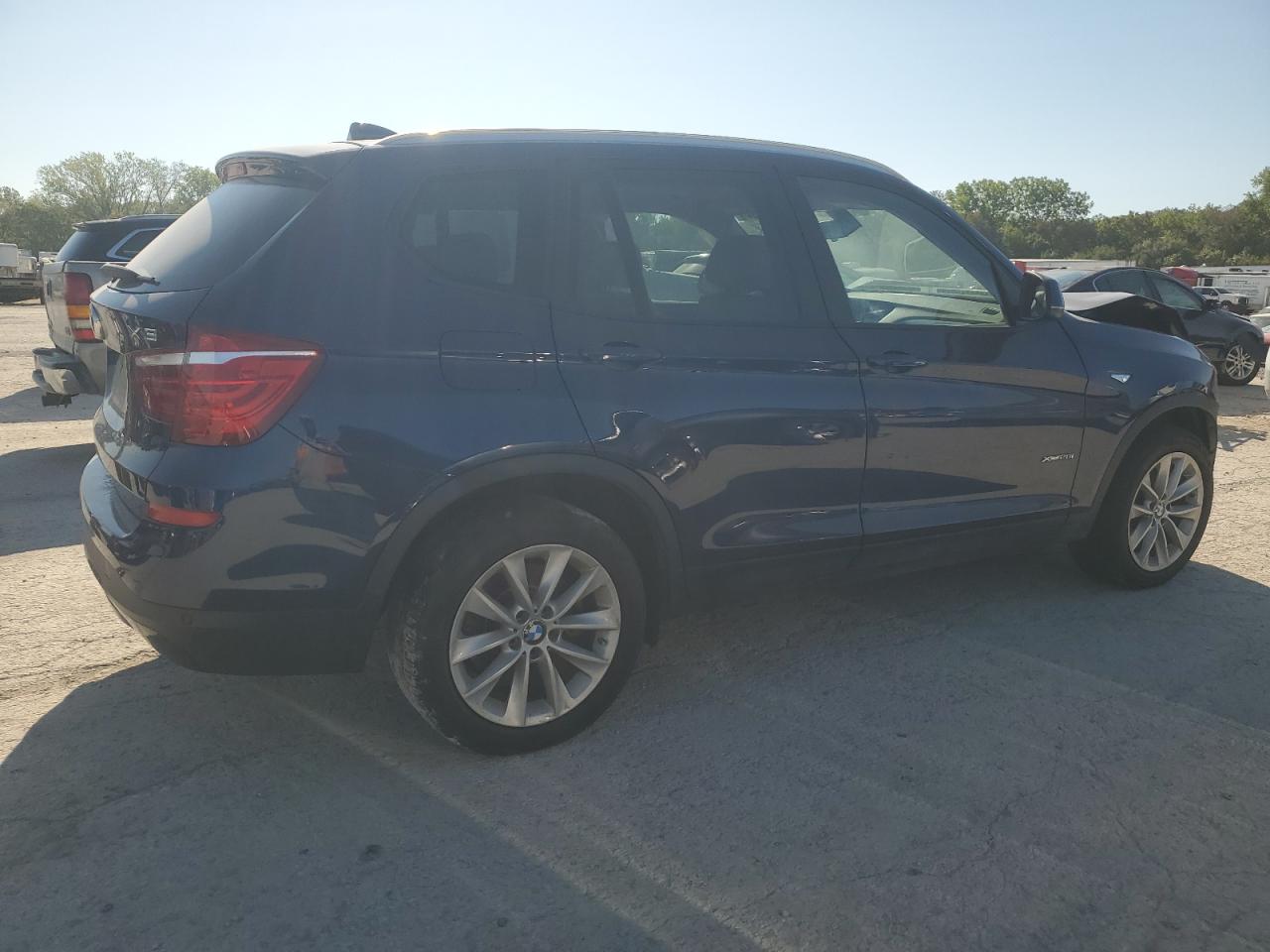 5UXWX9C33H0W80096 2017 BMW X3 xDrive28I