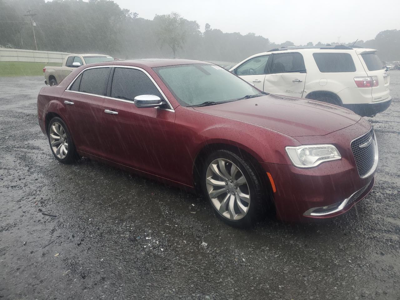2019 Chrysler 300 - Image 4