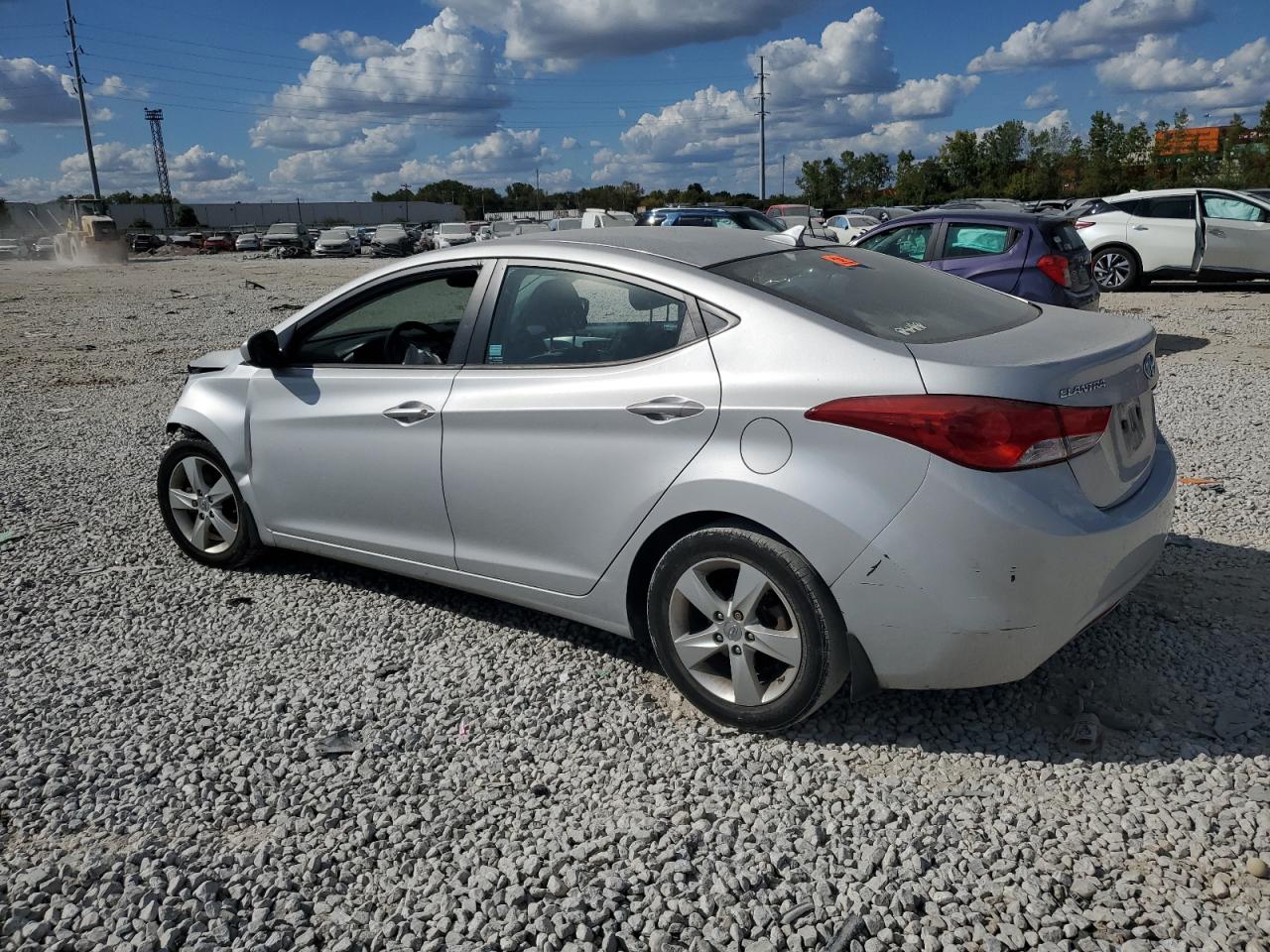 2013 Hyundai Elantra - Image 2
