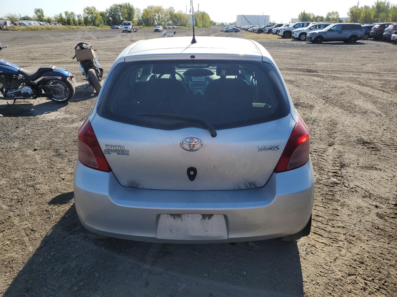 2007 Toyota Yaris VIN: JTDKT923175122889 Lot: 72712254