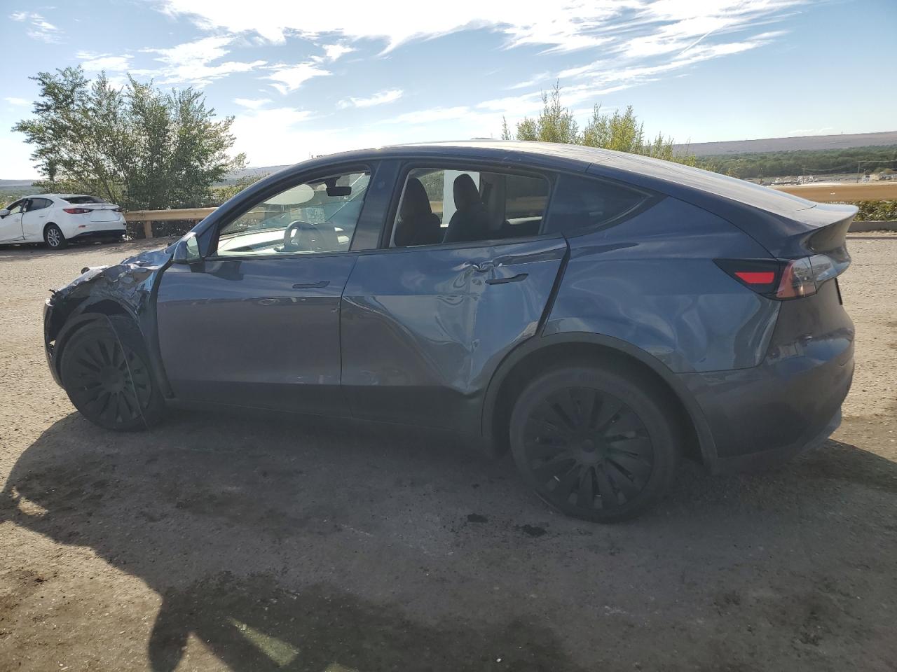 7SAYGDEE2PA151881 2023 TESLA MODEL Y - Image 2