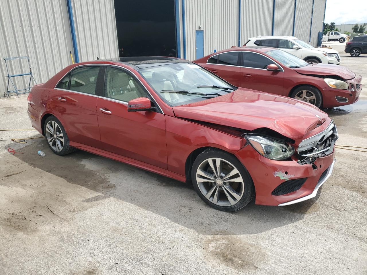 VIN WDDHF5KB8GB299304 2016 MERCEDES-BENZ E-CLASS no.4