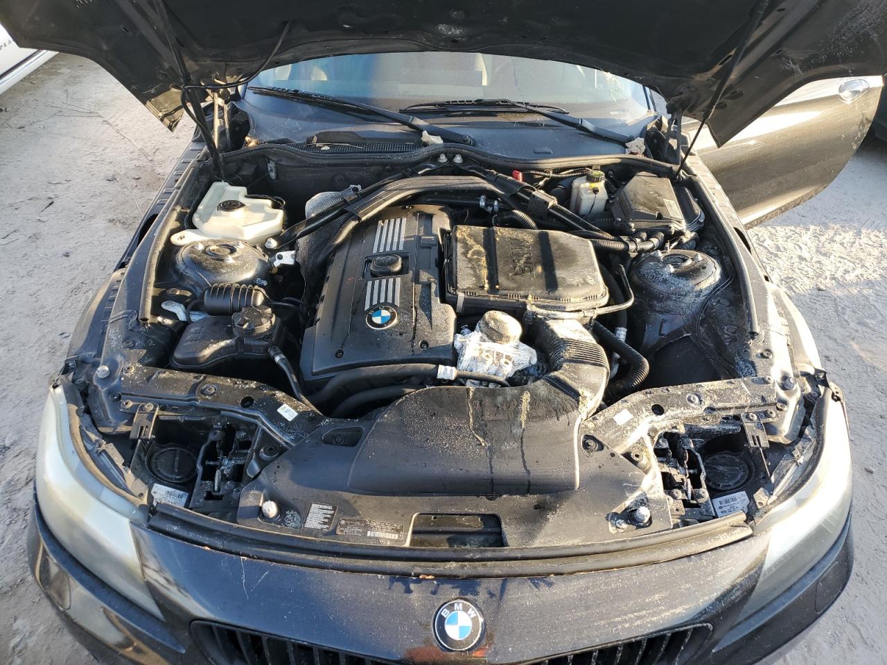 WBALM1C56BE633331 2011 BMW Z4 Sdrive35Is