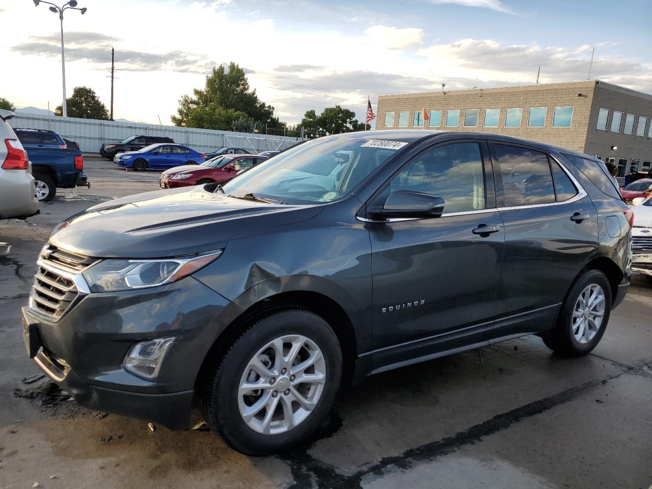 2GNAXSEV5J6351941 2018 CHEVROLET EQUINOX - Image 1