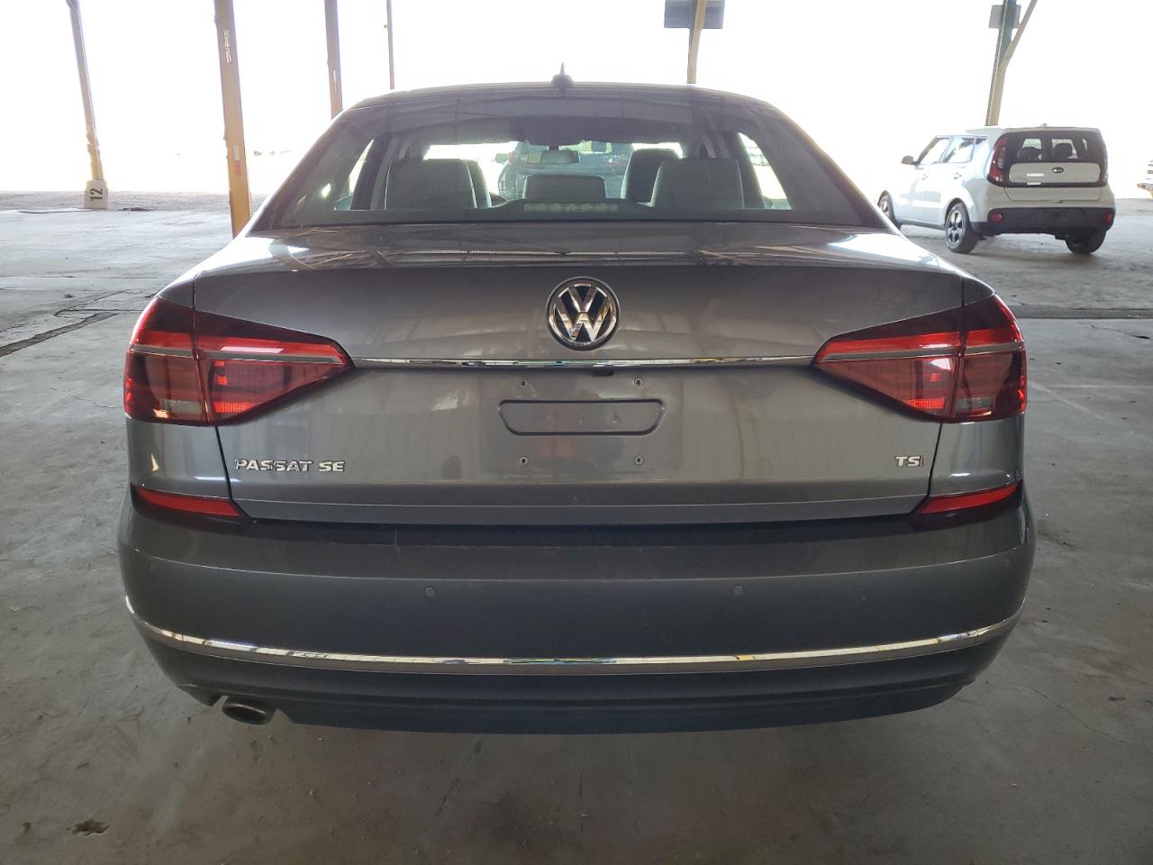 1VWGT7A33HC004428 2017 Volkswagen Passat Se