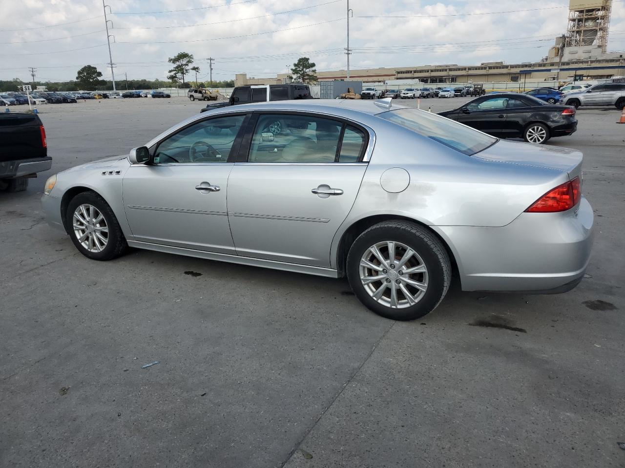 1G4HC5EM3BU120093 2011 Buick Lucerne Cxl