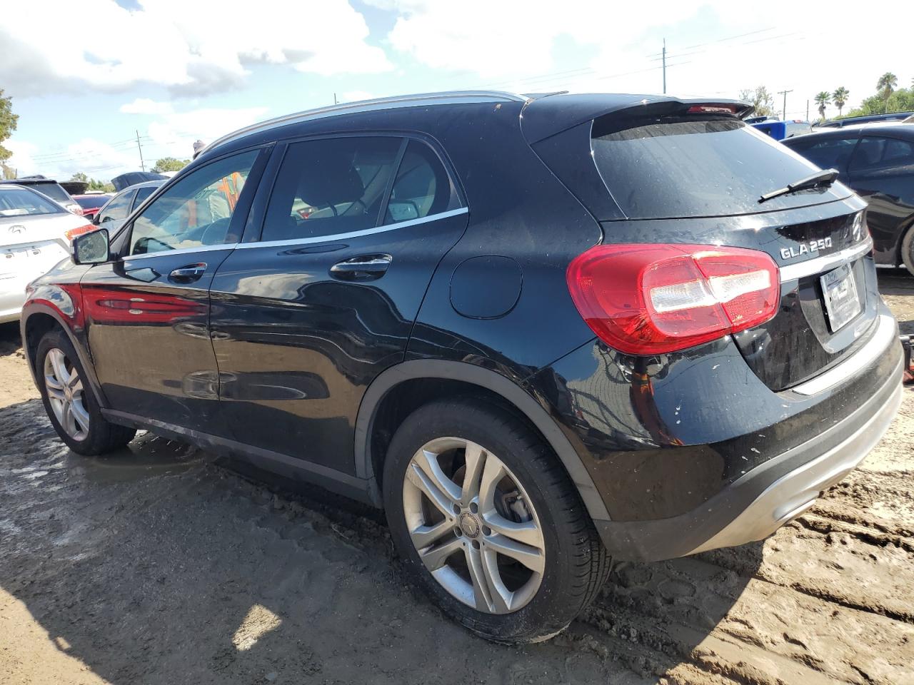 VIN WDCTG4EB7GJ211690 2016 MERCEDES-BENZ GLA-CLASS no.2