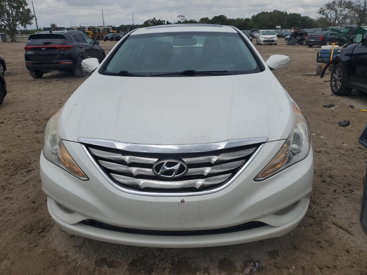 2011 Hyundai Sonata - Image 5