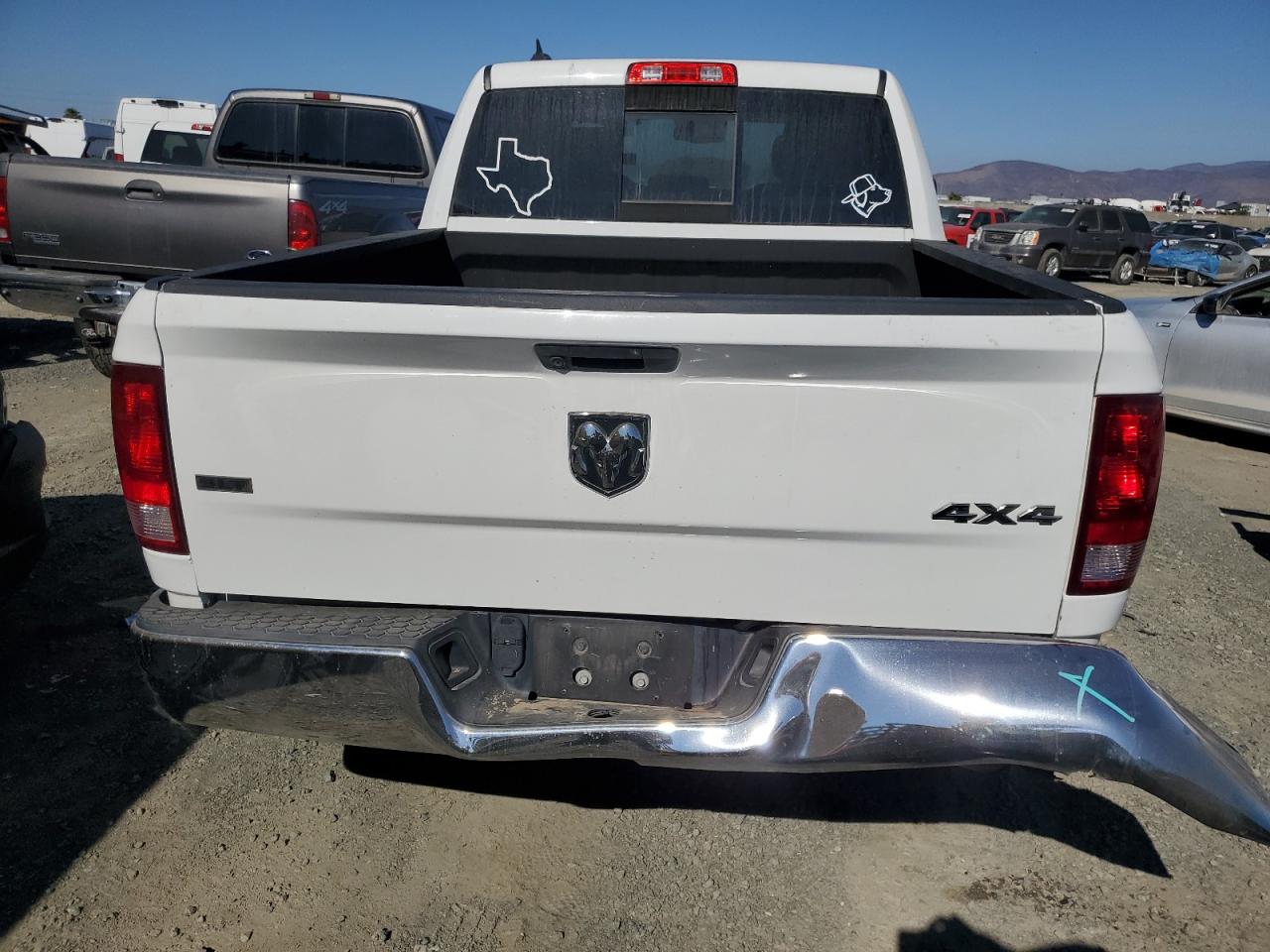 1C6RR7LT8KS648051 2019 Ram 1500 Classic Slt