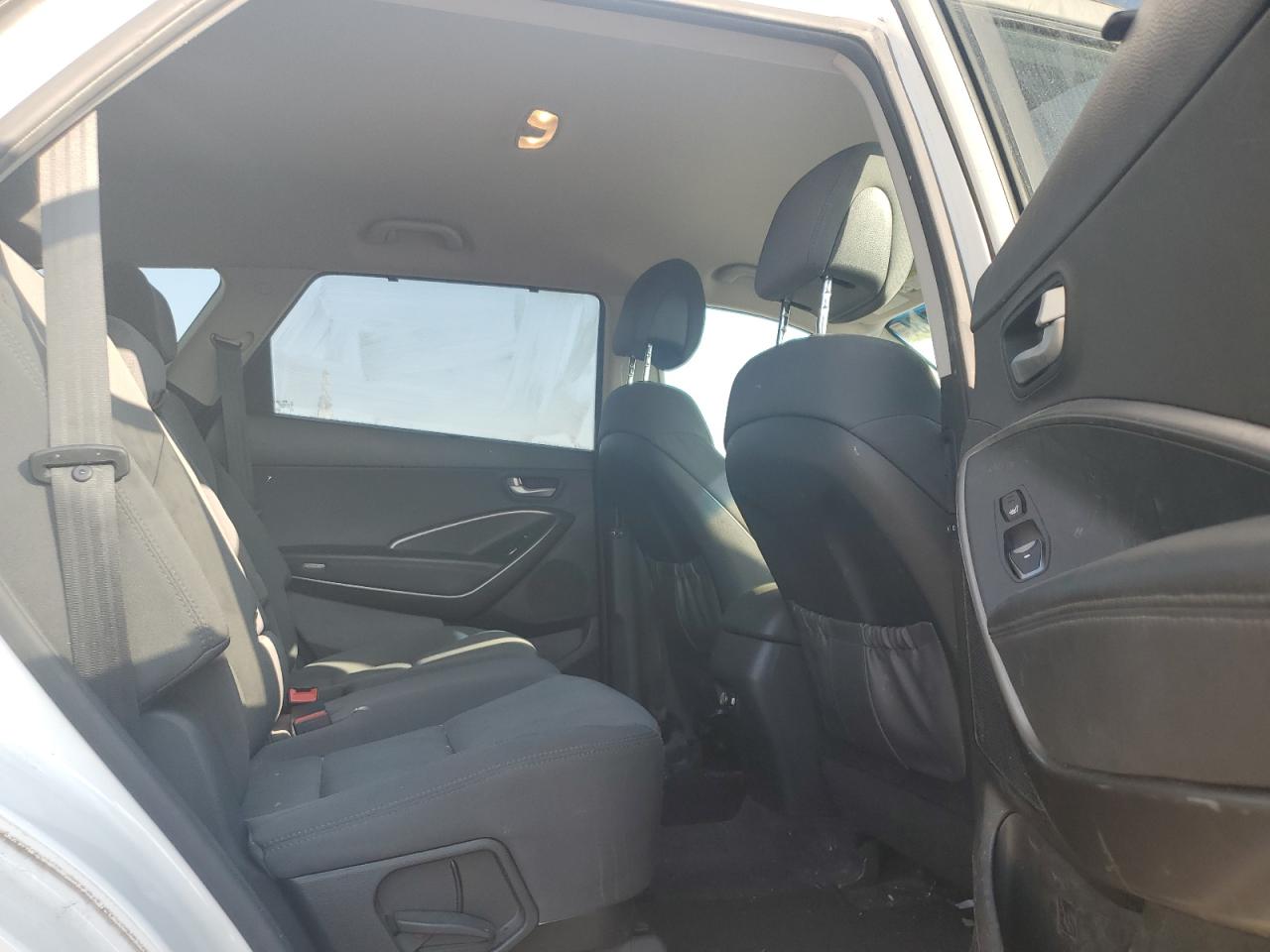 KM8SNDHF0JU266649 2018 Hyundai Santa Fe Se