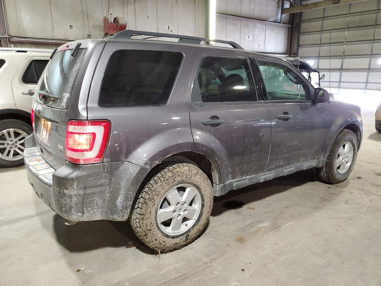 2010 Ford Escape - Image 3
