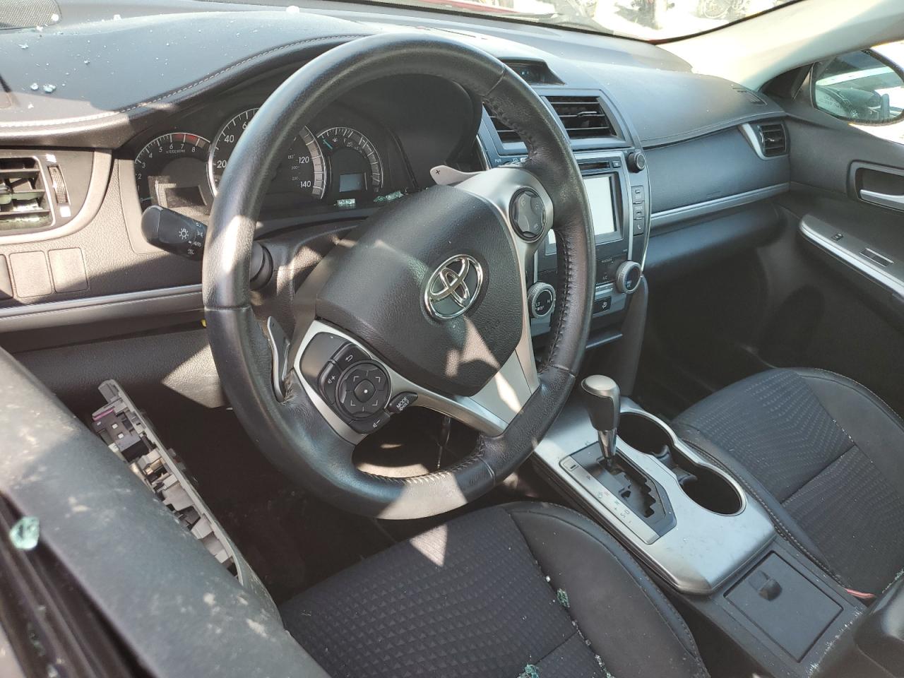 2014 Toyota Camry - Image 8