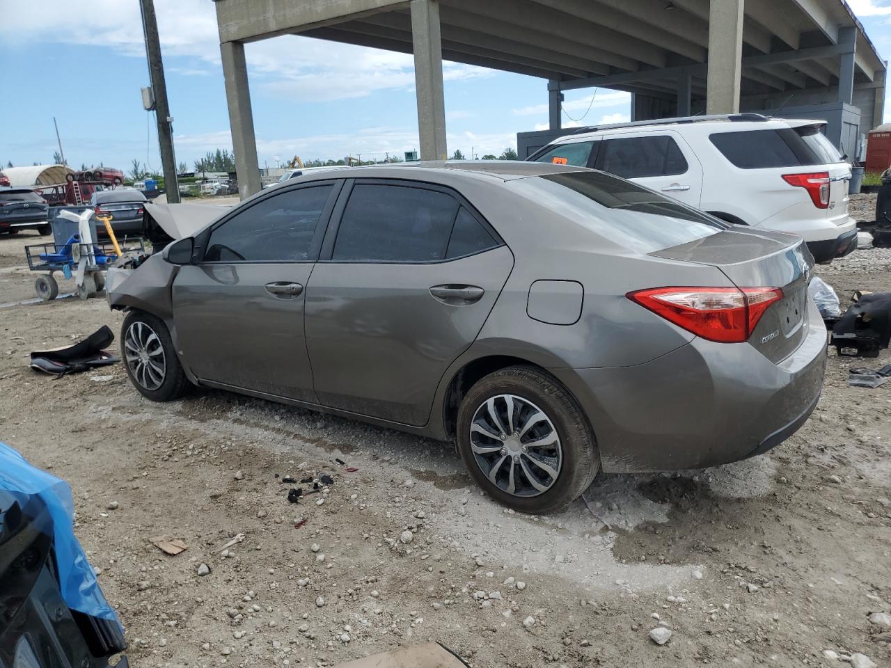 2T1BURHE3HC867329 2017 TOYOTA COROLLA - Image 2