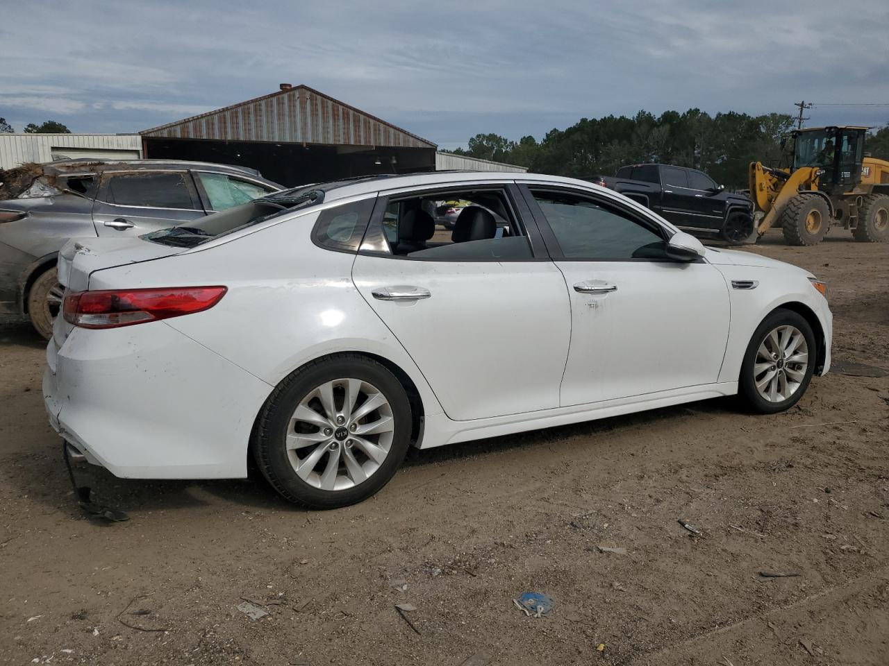 2016 Kia Optima - Image 3