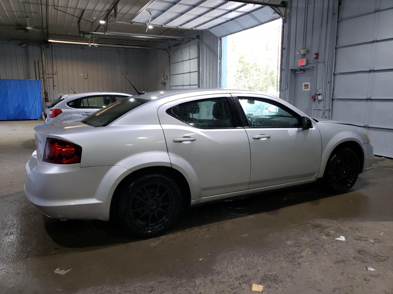 2011 Dodge Avenger - Image 3