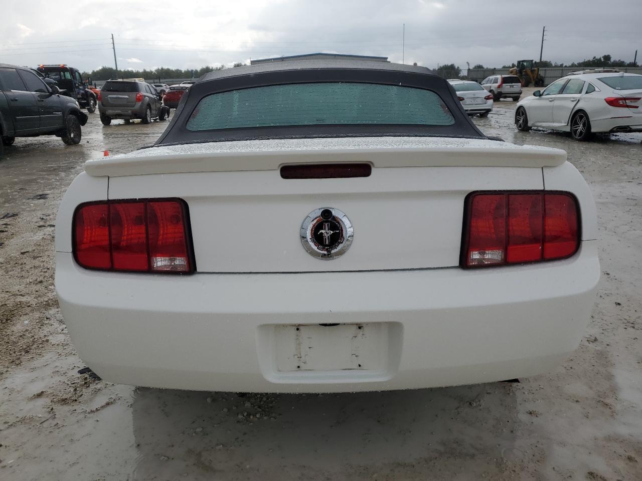 2007 Ford Mustang VIN: 1ZVFT84N075355671 Lot: 73667054