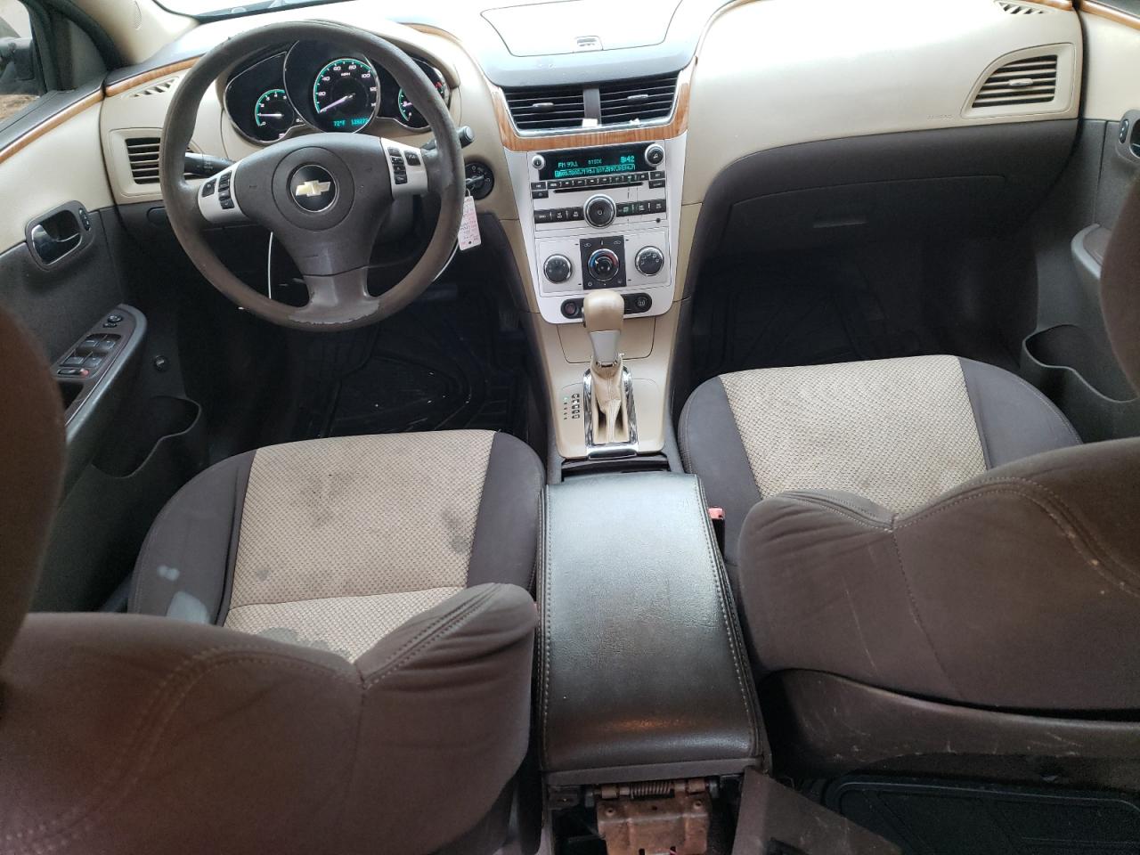 2011 Chevrolet Malibu - Image 8