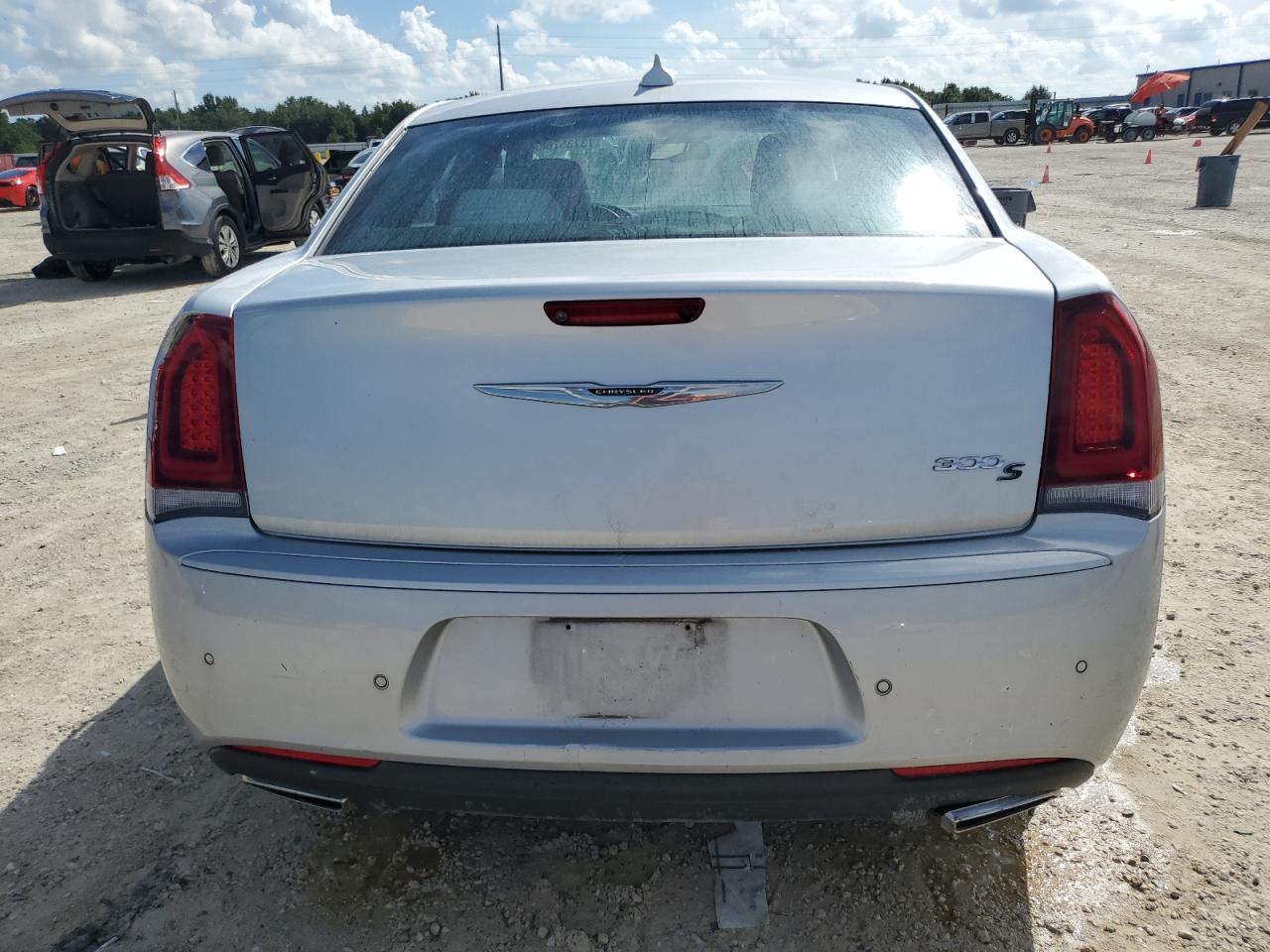 2C3CCABG6KH556787 2019 Chrysler 300 S