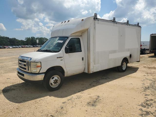 2013 Ford Econoline E350 Super Duty Cutaway Van