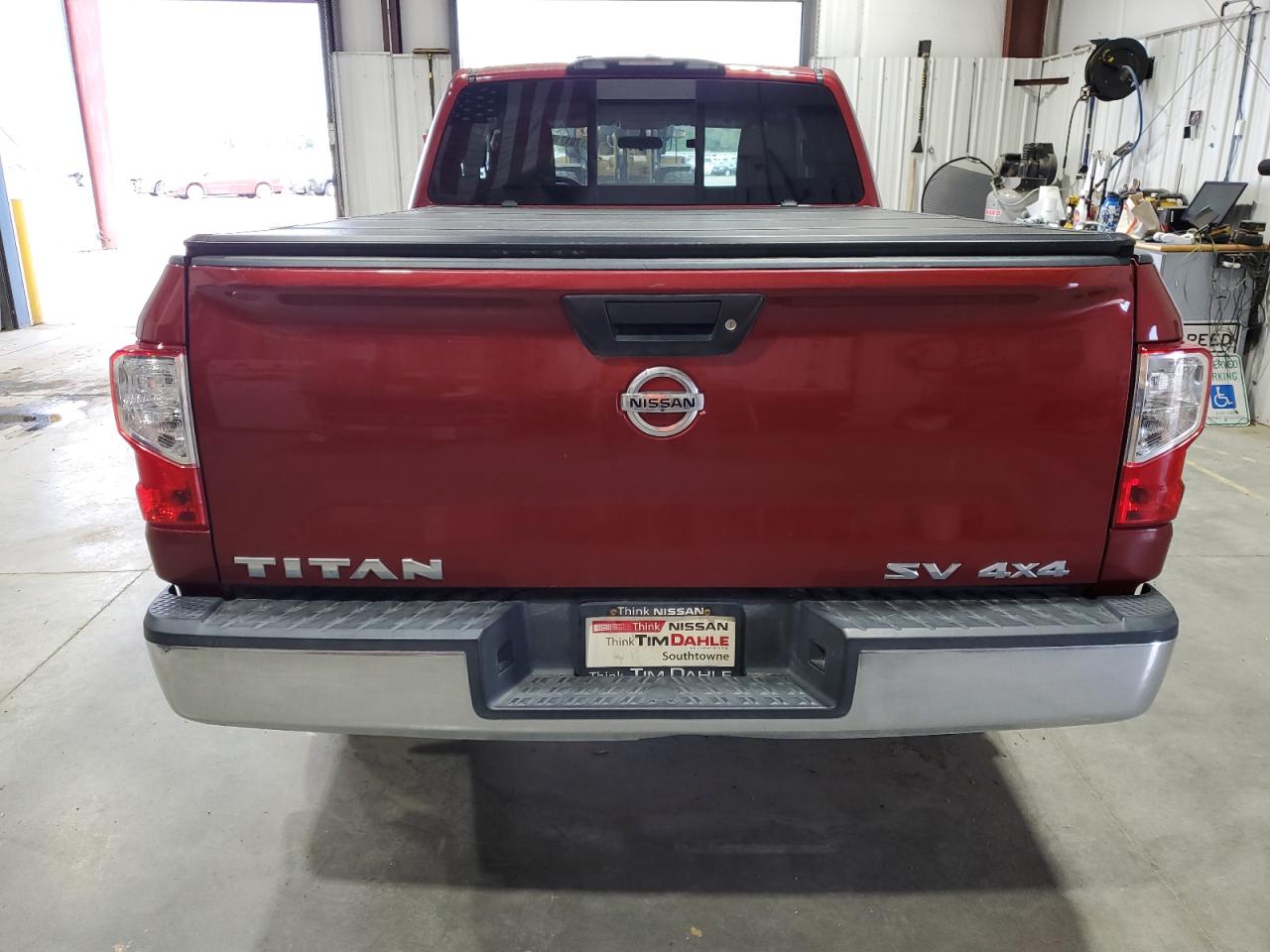 1N6AA1CJ8HN562722 2017 Nissan Titan S