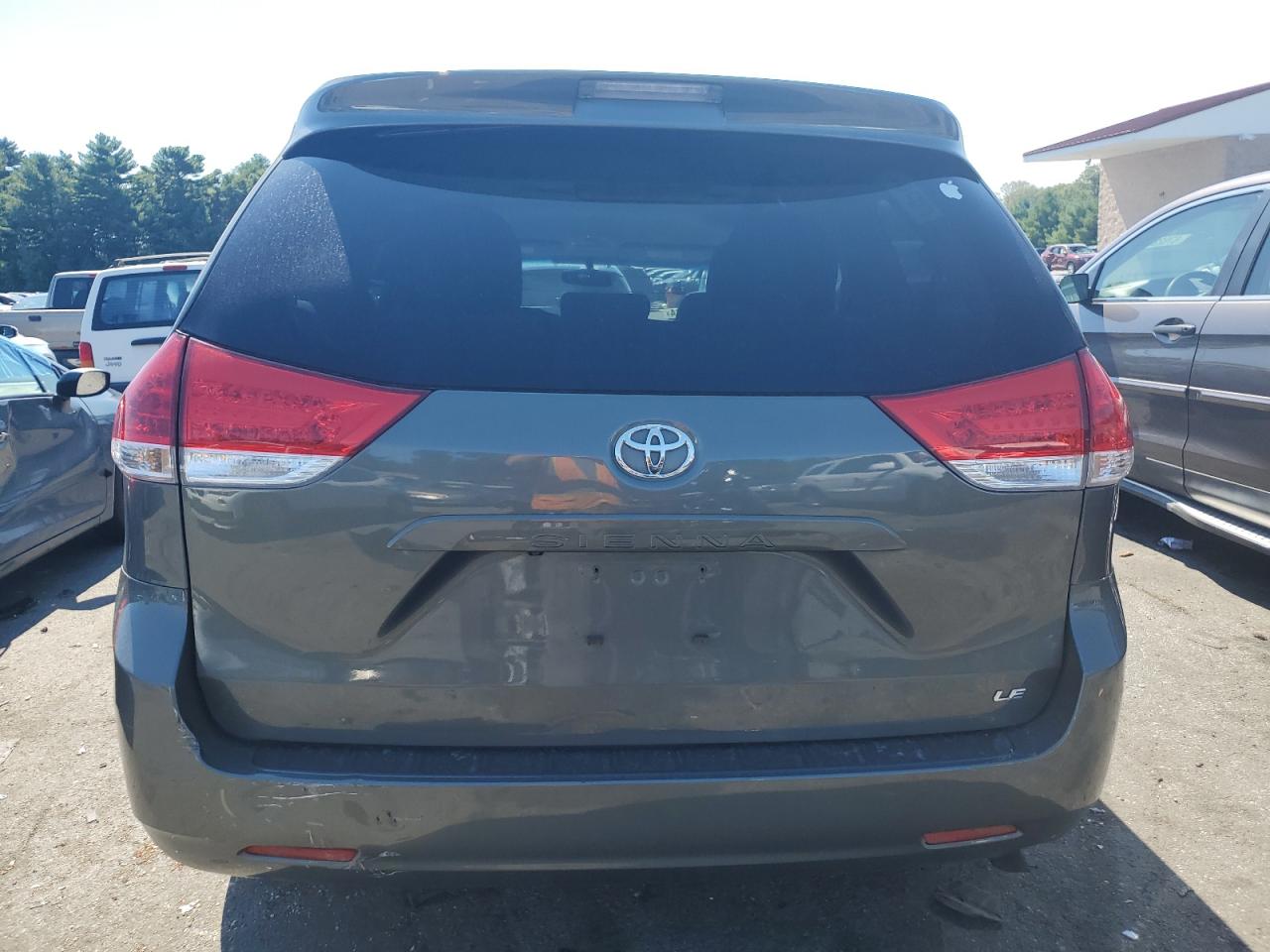 5TDKK3DC9ES455037 2014 Toyota Sienna Le