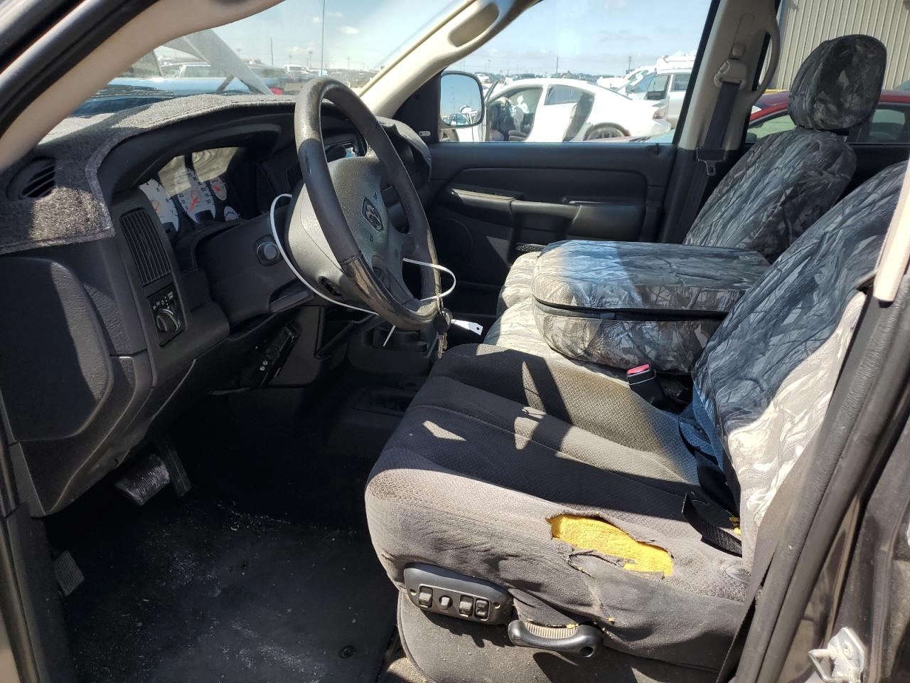 2002 Dodge Ram 1500 VIN: 1D7HU18ZX2S572500 Lot: 71079244