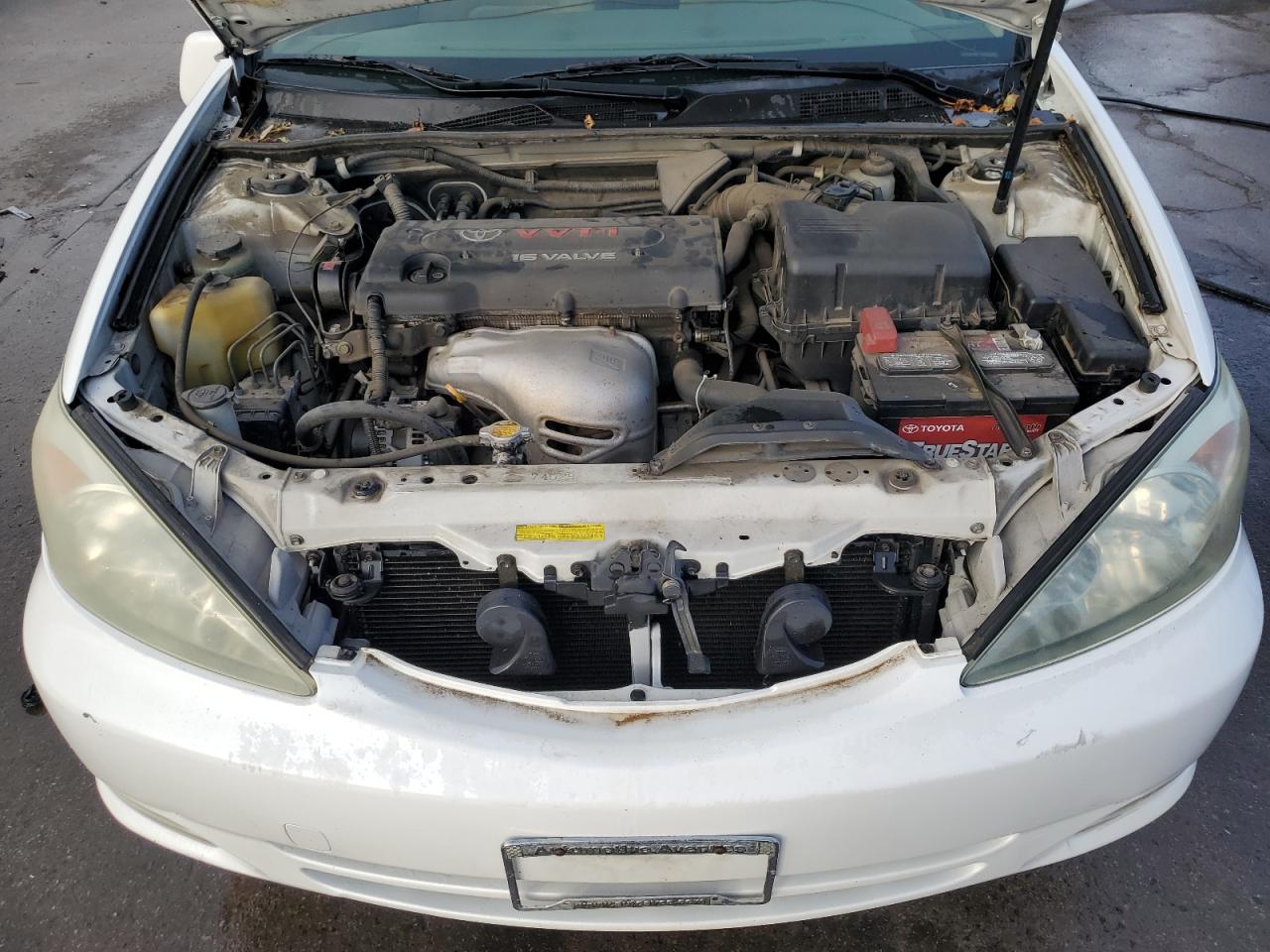 JTDBE30K640251883 2004 Toyota Camry Le