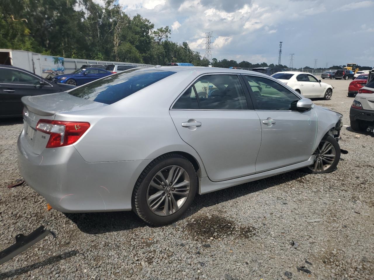 2013 Toyota Camry - Image 3