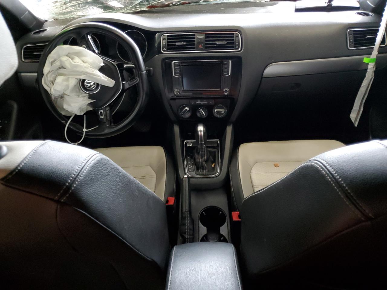 2016 Volkswagen Jetta - Image 8