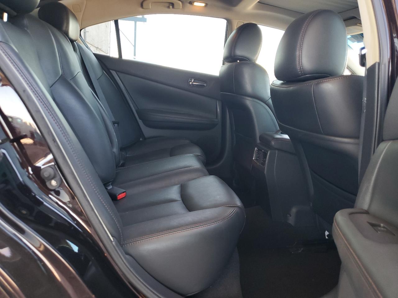 2010 Nissan Maxima - Image 10