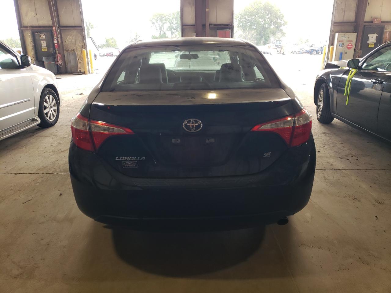 2015 Toyota Corolla L VIN: 5YFBURHE5FP214093 Lot: 71362404