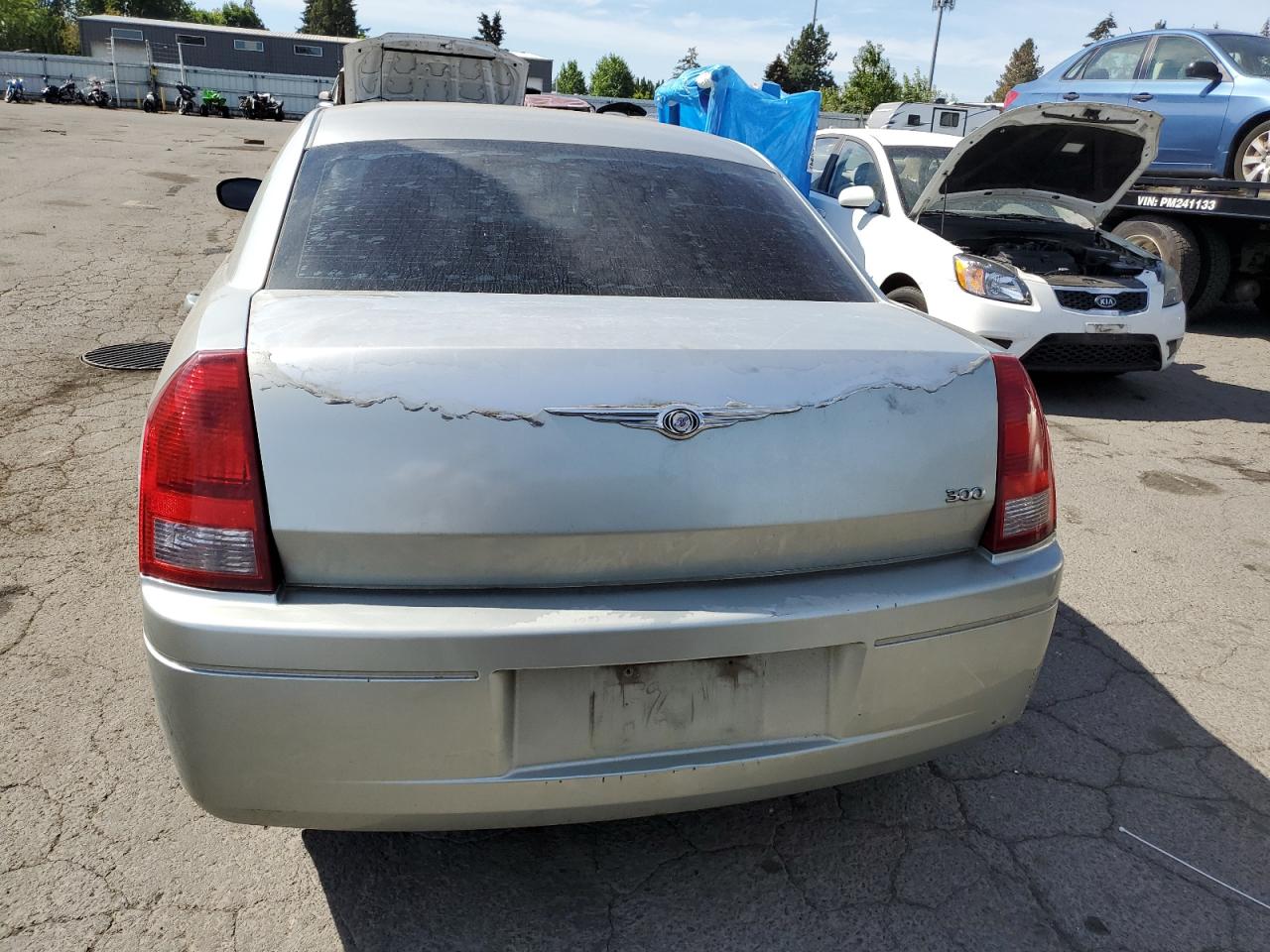 2005 Chrysler 300 VIN: 2C3JA43R55H137882 Lot: 70433144